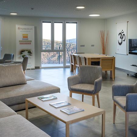 Hotel Campusphi أثيبو المظهر الخارجي الصورة