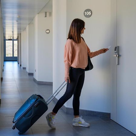 Hotel Campusphi أثيبو المظهر الخارجي الصورة