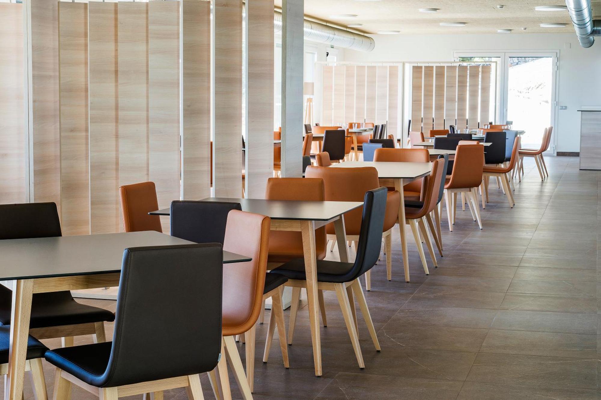 Hotel Campusphi أثيبو المظهر الخارجي الصورة